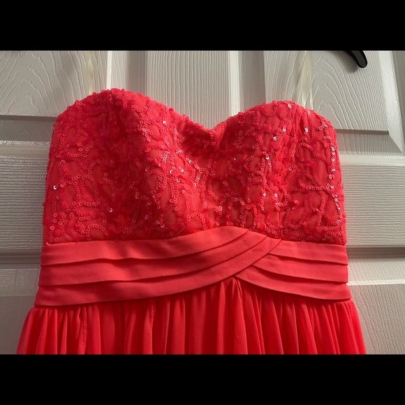 Dress! - Picture 4 of 5